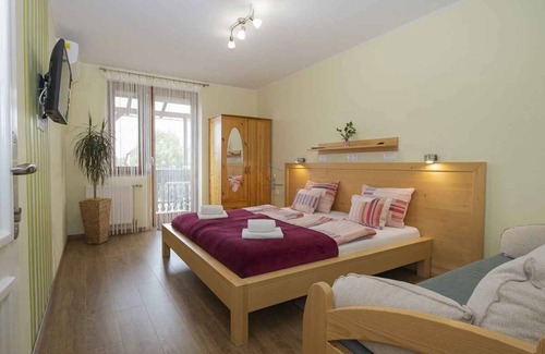 Heviz House | Holiday room home close to the thermal baths