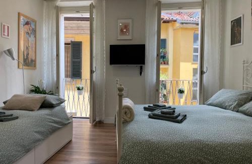 Intra Apartment | Holiday Studio in Centro Storico Intra