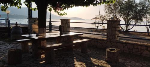 Sarakiniko Apartment | Holiday Tolofona Beach