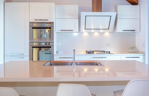 Golfo Aranci Villa | Holiday Villa Basmah with Sea View, Pool, Wi-Fi & A/C
