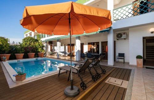 Faro Villa | Holiday villa in elite residential area of Faro