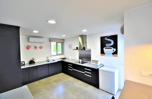 Sa Torre Villa | Holiday Villa "Sa Torre" with Pool, Terrace, Wi-Fi & Air Conditioning