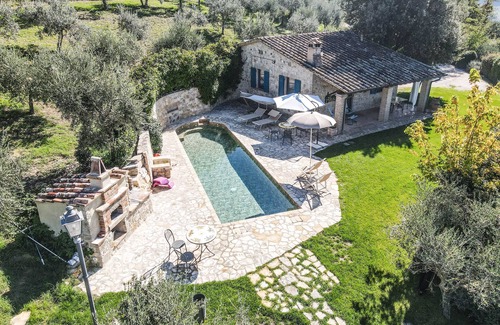 Pantalla Villa | Holiday villa with private pool & air conditioning near Todi