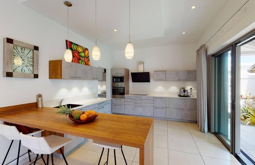 Cap Malheureux Villa | Holiday Villa with Swimming Pool at Pereybere