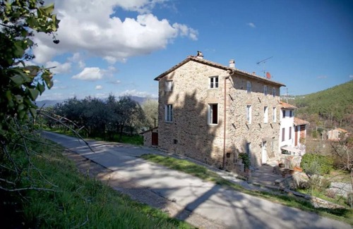 SantʼAndrea di Compito House | Holidayhome Petra - Rustic Tuscan house with pool and view 5 minutes from Lucca