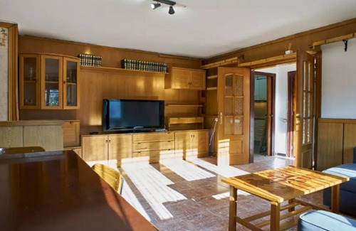 Esparraguera House | HOLIDAYS DOMUS IANO, for short, medium and long stay. (min 2 nights)