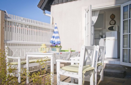 Lerberget House | Holidays in an old fishing village 75 meters from the west coast beach