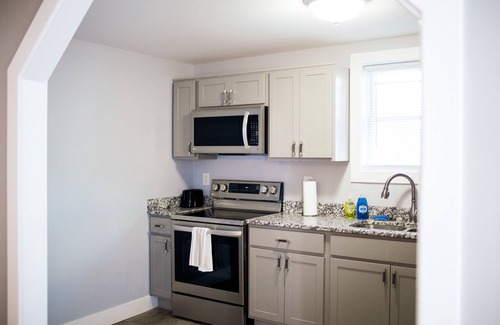 Williamstown Apartment | Holland Suites, Suite #4