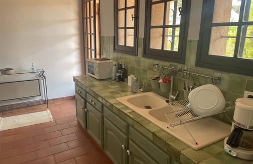 Hyeres House | Holliday home close to the sea (5 mn walk from the beach and the shops)