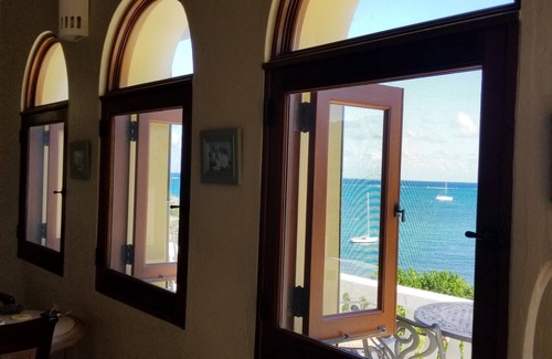 Slob House | Holly's Beach Folly - Amazing Waterfront Villa, Sandy Beachfront, Pool, East End