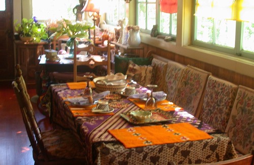 Sonoma Bed & Breakfast | Hollyhock Country House