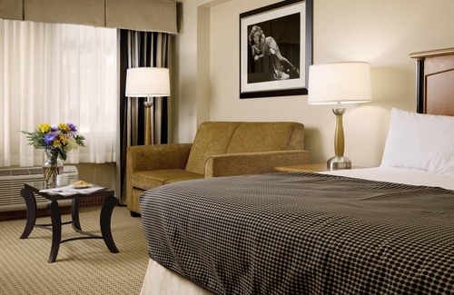 Lawrenceburg Hotel | Hollywood Casino & Hotel