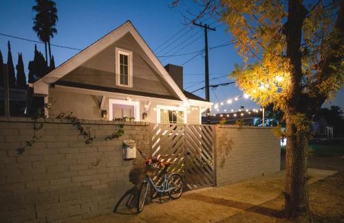 Burbank House | Hollywood Family Nest in Burbank, Steps to Studios!