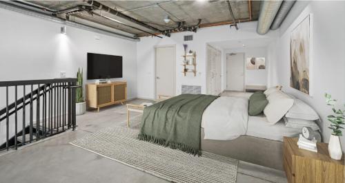 Hollywood Apartment | Hollywood Lofts Apt Haven at Arrive with FREE PARKING