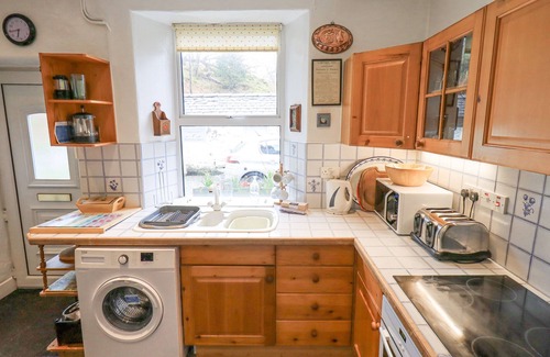 Coniston Cottage | HOLME GROUND COTTAGE, pet friendly, with open fire in Coniston