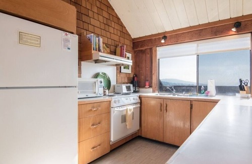 Sea Ranch House | Holmes 3 Bedroom Home by RedAwning