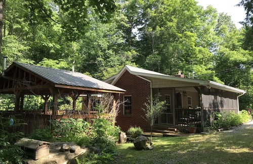 Flag Pond Cabin | Holyfield Cabin and Bunkhouse
