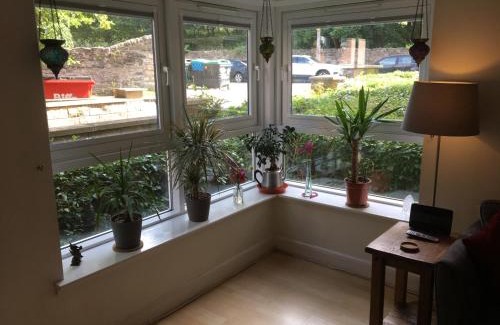 Gifford Apartment | Holyrood Park Apartment