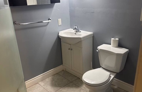 Woodstock Apartment | Homa Away From Home - Lovely Basement Apartment