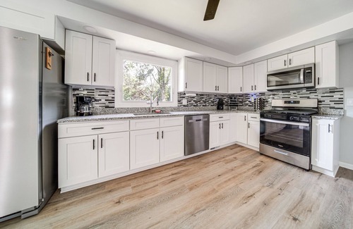 Harborcreek House | Home < 1 Mi to Lake Erie & Shades Beach Park!