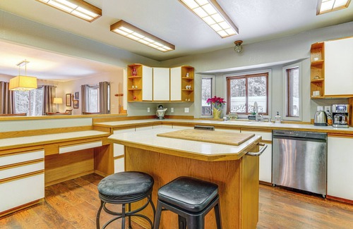 Anchorage House | Home 20 Mi to Anchorage & Chugach State Park!