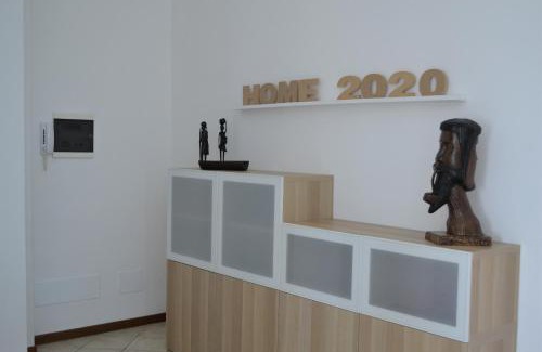 Giussano Apartment | HOME 2020: COME A CASA! FEEL AT HOME! WIE ZUHAUSE!