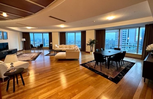 Sisli Apartment | Home 3 master bedroom - boghaz view center of Istanbul shishli