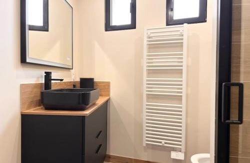 Saint-Leger-du-Bourg-Denis Apartment | Home 724