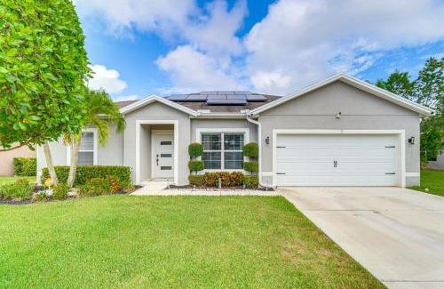 Lakewood Park House | Home 9 Mi to Dtwn and Fort Pierce Inlet State Park!