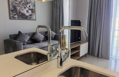 Greater Johannesburg Metropolitan Area Apartment | Home-Away @Ellipse Waterfall, Midrand