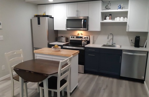 Whitehorse Condo | Home away from Home. Recent secure building. Completely equipped kitchen.