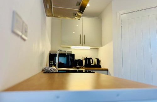 Coalpit Heath Apartment | Home away from home!