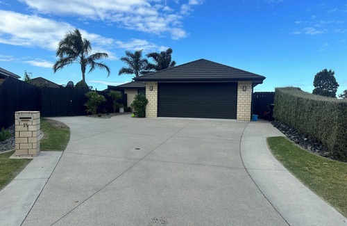 Papamoa Beach House | Home away from home in Papamoa