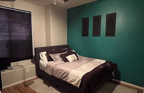 Coldwater Springs House | Home away from home in Avondale