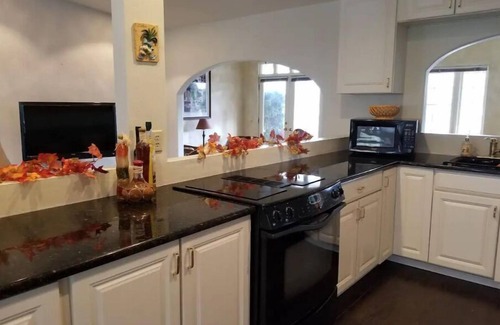 Pateros House | Home Away from Home on the water with private dock