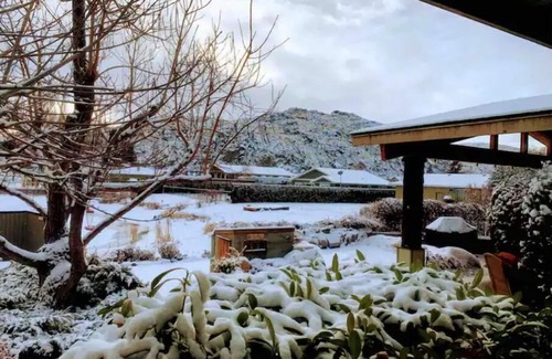 Pateros House | Home Away from Home on the water with private dock