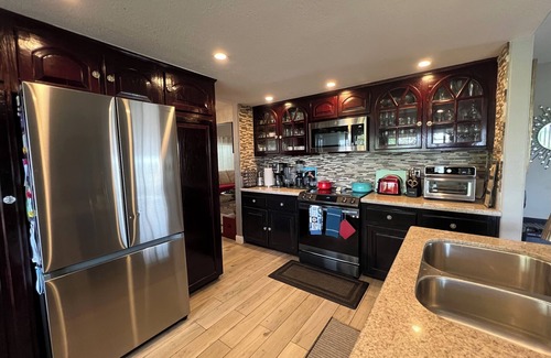 Canyon Lake House | Home away from Home.Family & Pet friendly30+days