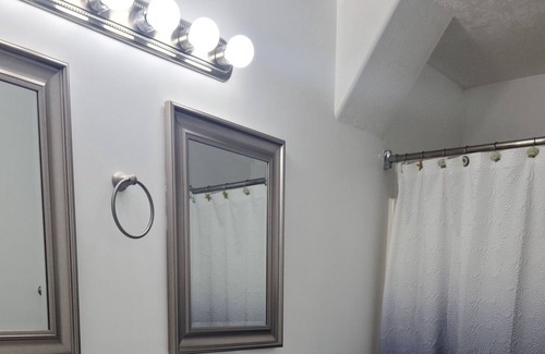 Roy Apartment | Home Away from Home