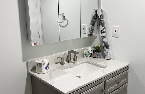 Brentwood Apartment | Home away your home where you deserve to have a good rest