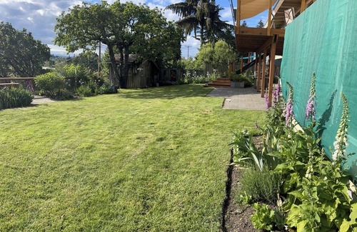 Amazon Apartment | Home base for Autzen, Matt Knight, Hayward events + UO Commencement