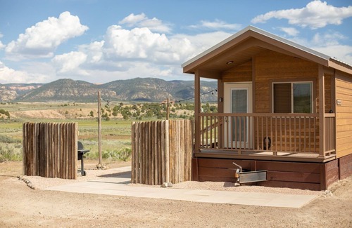 Hatch House | HOME BASE for your Bryce & Zion Adventures