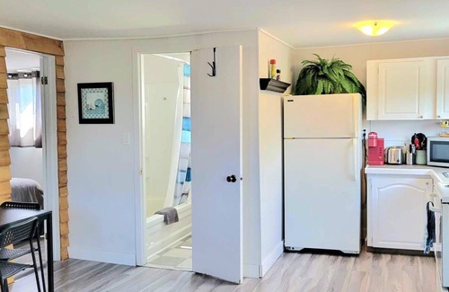 Pointe-du-Chene Cottage | Home by the beach
