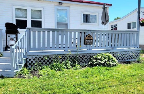 Pointe-du-Chene Cottage | Home by the beach