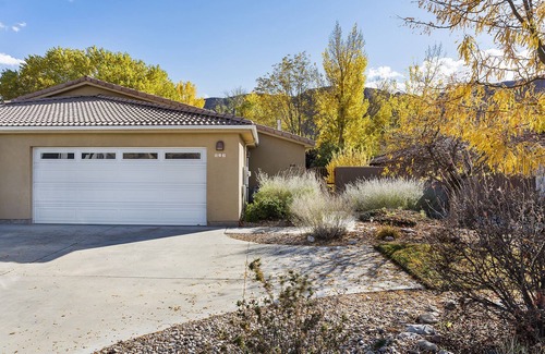 Moab House | Home Downtown | Indoor Pool | Fenced Backyard