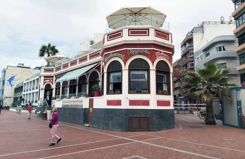 Las Palmas de Gran Canaria Apartment | Homerez - Cozy apartment in Las Palmas 38 m² with garden