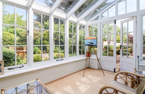 Barnstaple Cottage | HOME FARM COTTAGE, pet friendly, with open fire in Fremington, Devon