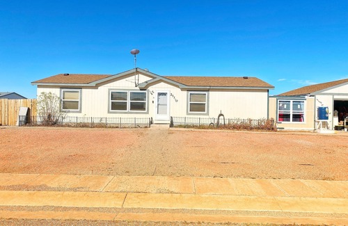 Colorado Springs House | Home fully furnished for fun and hospitality.