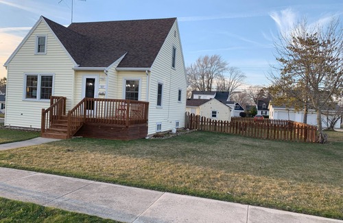 Algoma House | Home in Algoma