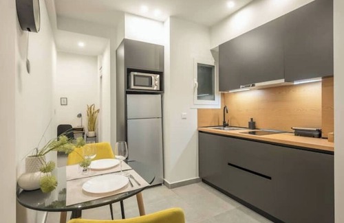 Kallithea Apartment | Home in Athens