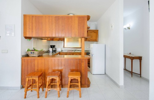 Mozaga House | Home In Central Location with Vegetable Garden, Terrace, Mountain View & Wi-Fi
